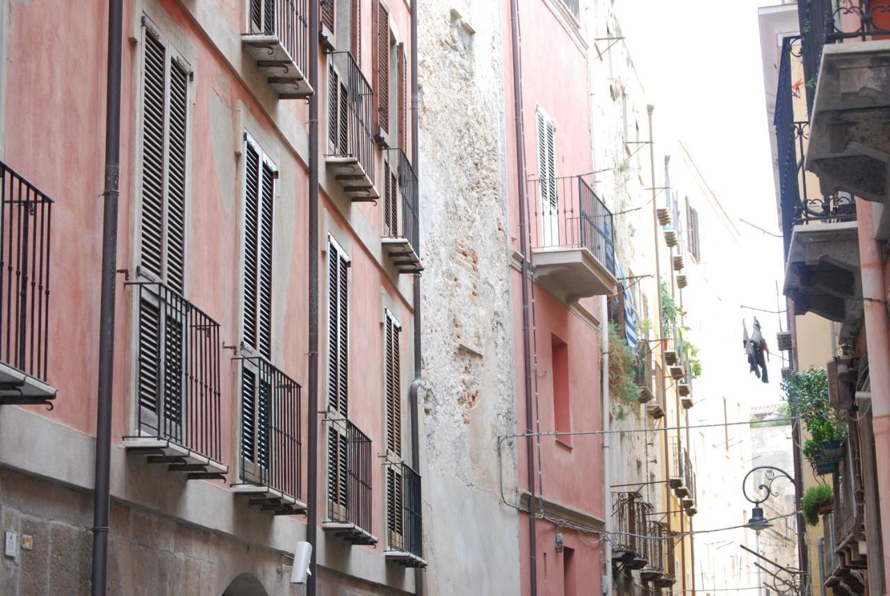 Suite Cagliari -99- Luaran gambar